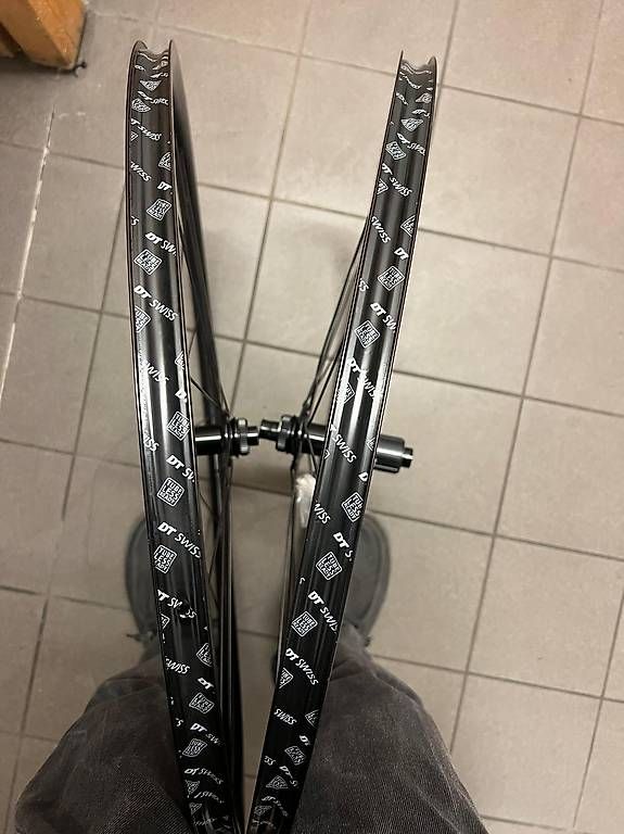 Pezzi di ricambio: Roues DT Swiss R470 Neuf – Usato da Versoix venduto da sad_2cl8 2