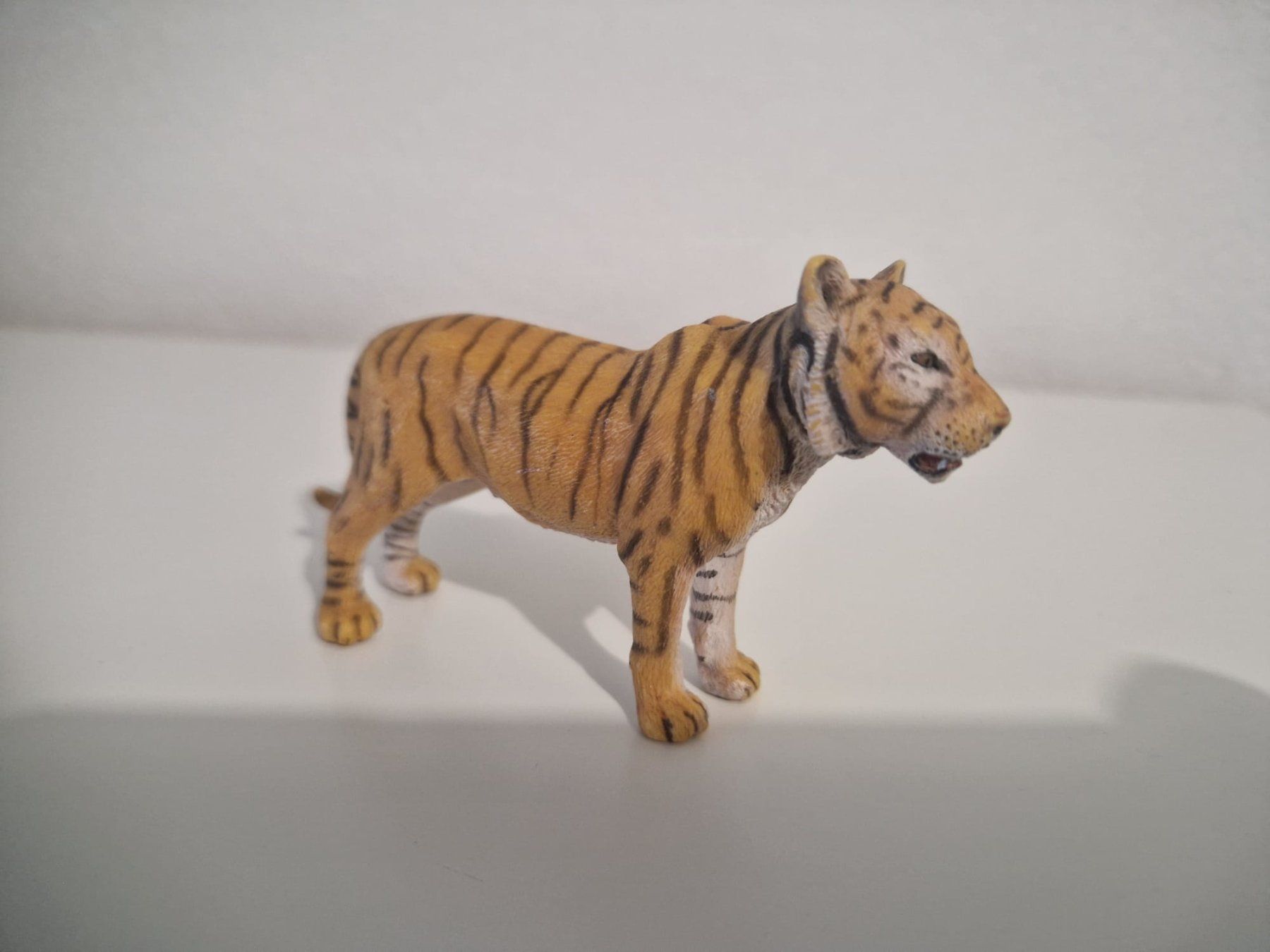 Schleich Jouets: Schleich Tiger 2007 – Neuf (Voir description) à Romont FR par Joe_xkh9 1