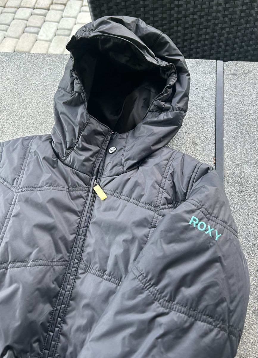 Roxy Jacken & Mäntel: Veste Roxy noire avec capuche neuve taille 152 – Neu (gemäss Beschreibung) aus Orsières von Maevalais 2