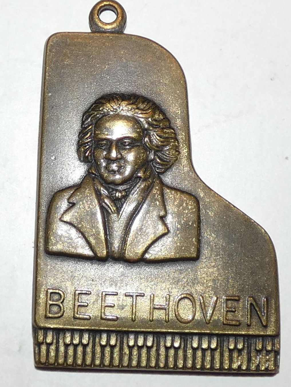 Rimorchi: Beethoven Anhänger, Flügel-Form, Bronzefarben – Usato da Dietlikon venduto da kes_j6d7