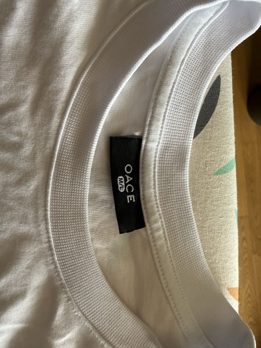 T-shirt: Oace Shirt – Usato da Basel venduto da Lacur4