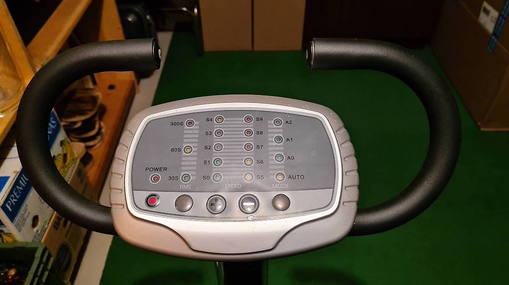 Hometrainer: Plateforme vibrante – Usato da Neuchâtel venduto da mjcr 1