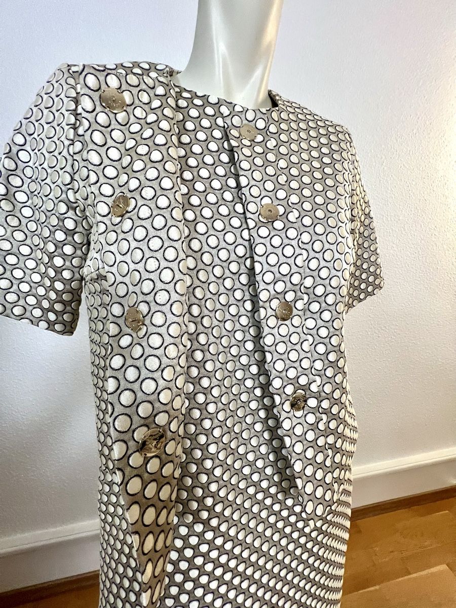 Costumi: ESCADA Kostüm Gr.34, Kleid mit Kurzarmjacke – Usato da Basel venduto da Bettybooo 1