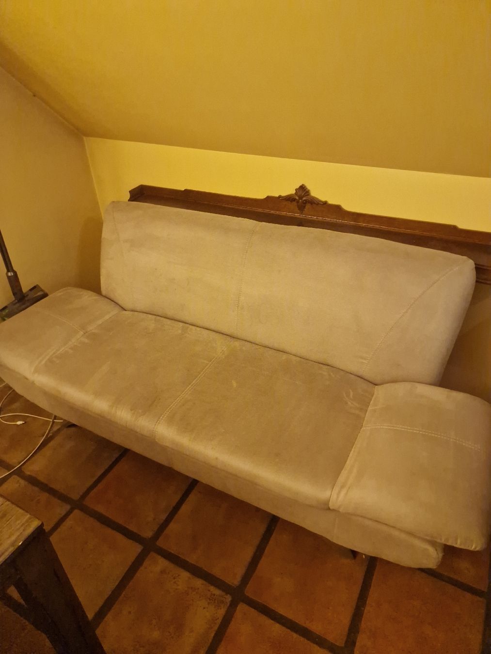 Sofas: Sofa hellgrau Wildleder 2-Sitzer gebraucht – D'occasion à unterengstringen par ale_6qdp 2