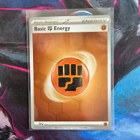 Pokemon Fighting Energy Holo SVE EN 006