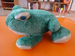 FROSCH ** MACHT QUAAK-GERÄUSCHE