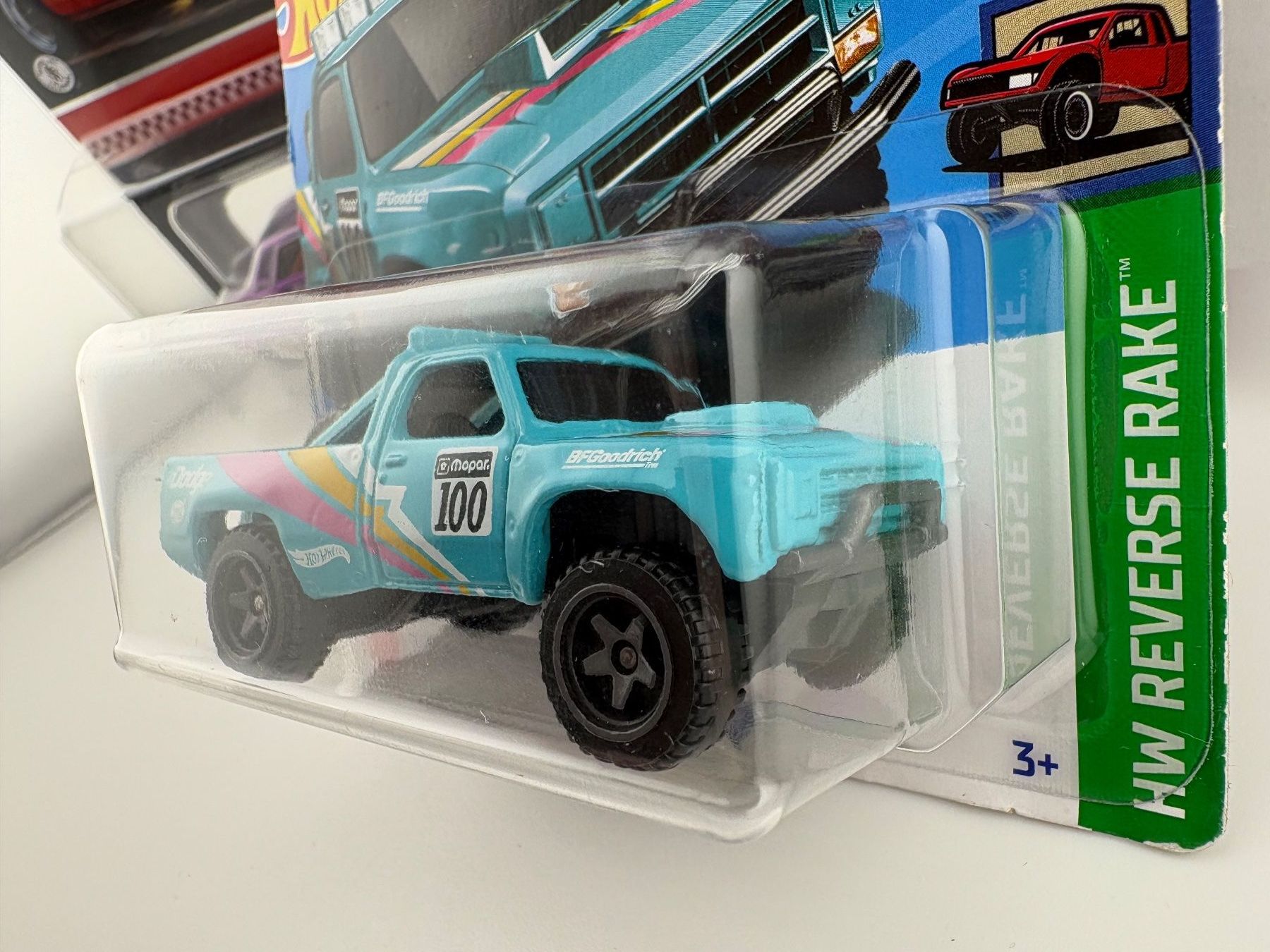 Hot Wheels Modellini d'auto: Hot Wheels 87 Dodge D100 - 2024 - 38/250 – Nuovo e nell'imballaggio originale da Flawil venduto da HeisseReifen 2
