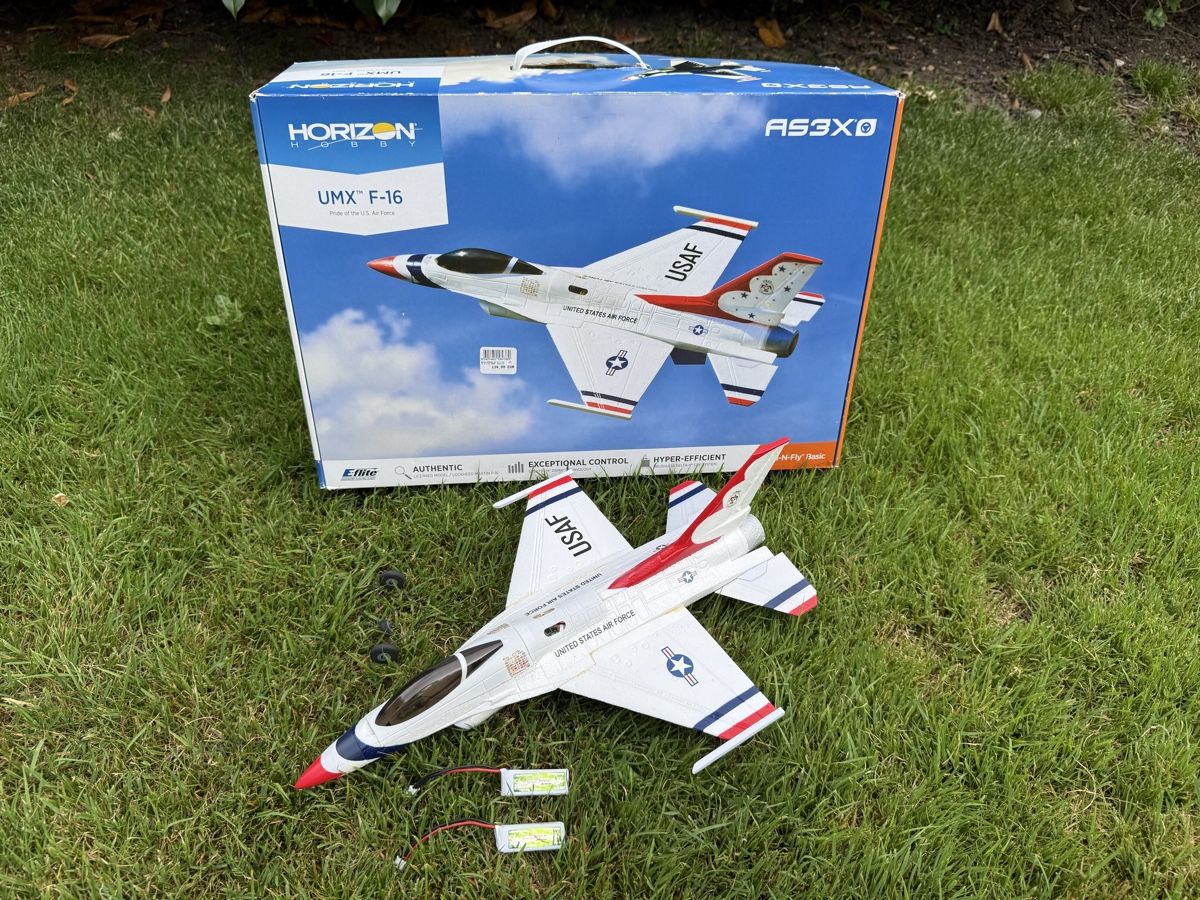 E-Flite RC Kits de montage: E-Flite UMX F-16 BNF Basic AS3X – Neuf (Voir description) à Galgenen par White73