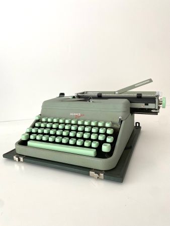 Schreibmaschine Hermes Media