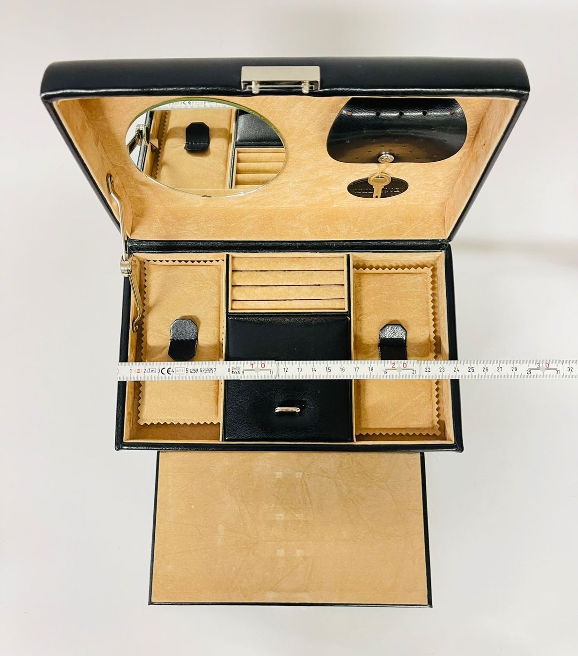 Musicassette: Edle Windrose Schmuckkassette, abschliessbar – Usato da Olten venduto da ELHANDEL 5