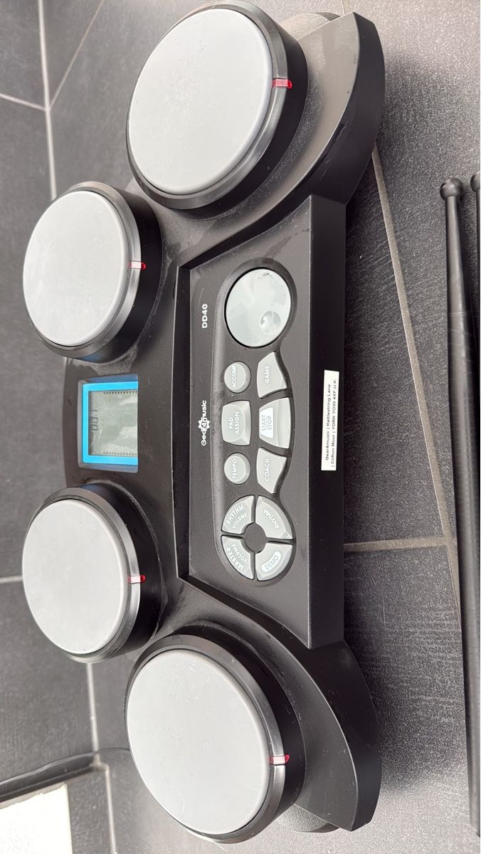 Instruments de musique: Elektronisches Schlagzeug mit Sticks – D'occasion à Biberist par beat-gubler