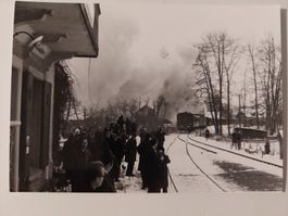 Dampfzug fährt ab Foto 12x8.5