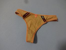 Frecher String-Sport/Caralino