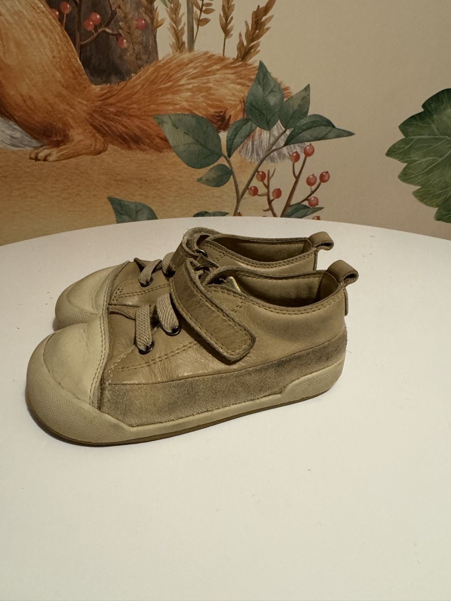 Schuhe für Jungen: Pisamonas Sneakers Leather 22 Size – Gebraucht aus Neuchatel von Mia_G 4