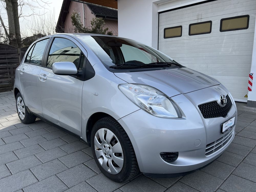 Toyota Yaris 1.3i 35.600 km frisch ab MFK