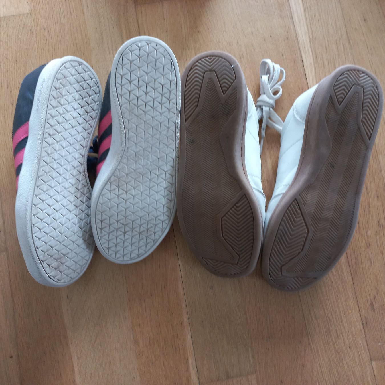 Schuhe für Mädchen: 2x Turnschuhe Grösse 36 – Gebraucht aus Dietwil von BaluD7 2