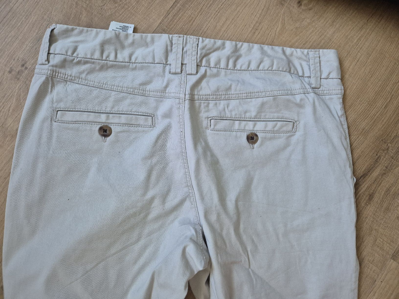 H&M Pantaloni: H&M Damen Hose, beige, Gr. 38 – Usato da Adliswil venduto da Stardust11 2