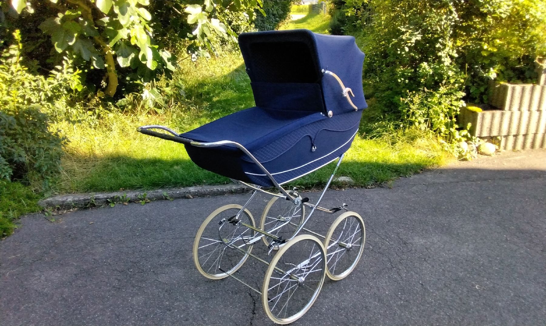 Poussette: Kinderwagen – Neuf (Voir description) à Schwadernau par lil_ysj8