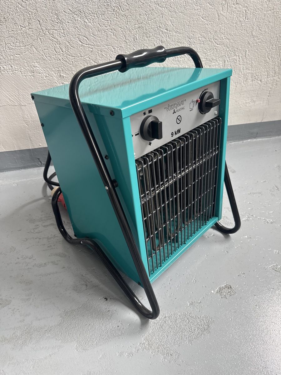 Radiateurs: 2 Stück Heizstrahler/Bauheizer 9kW  – D'occasion à Zürich par mthkr
