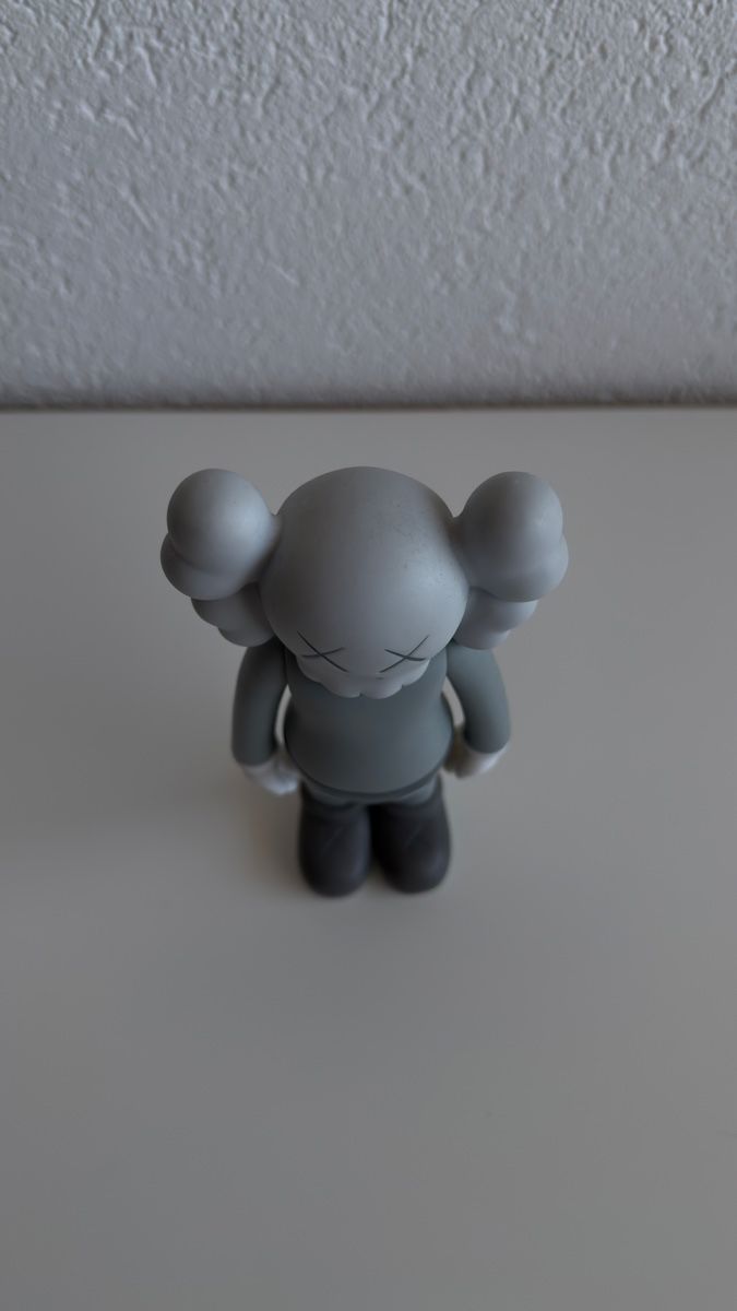 Statuette: Figurine KAWS Companion 19cm – Nuovo (secondo la descrizione) da Vevey venduto da diogodasilva_ 1