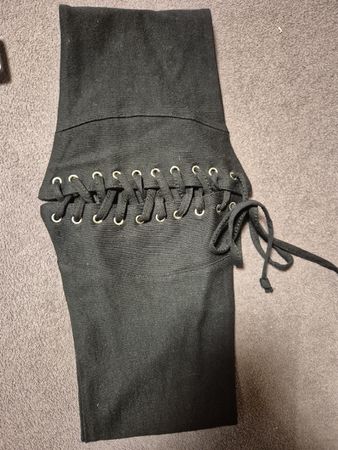 Schwarze Vero Moda Gürtel mit Schnürung - Grösse M/L