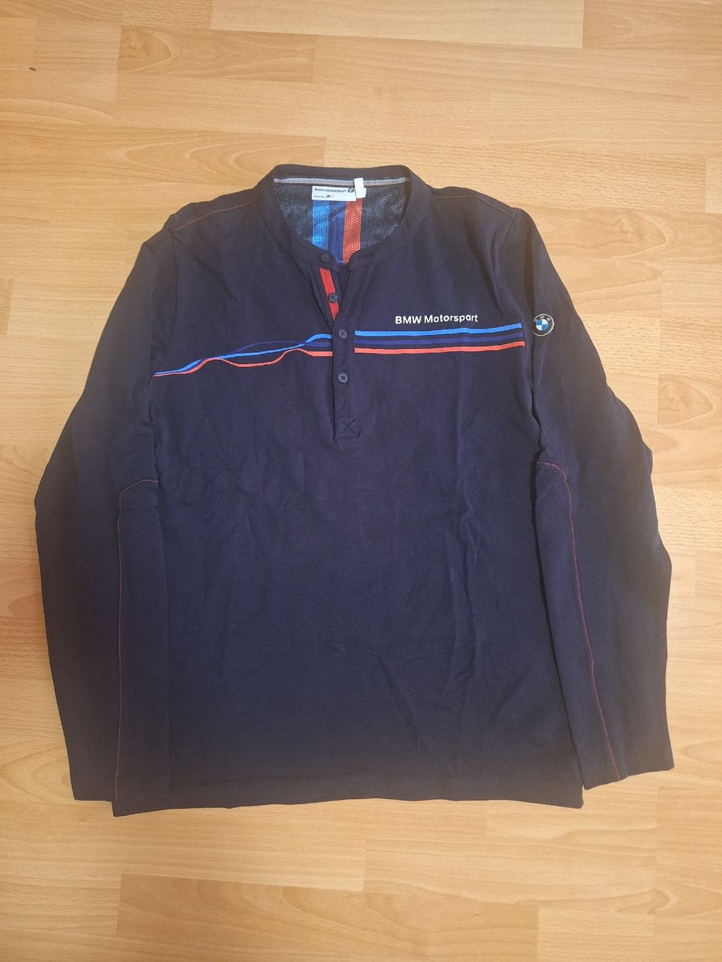 BMW T-Shirts: BMW M Langarm Shirt – Gebraucht aus Glarus von mar_w6qy