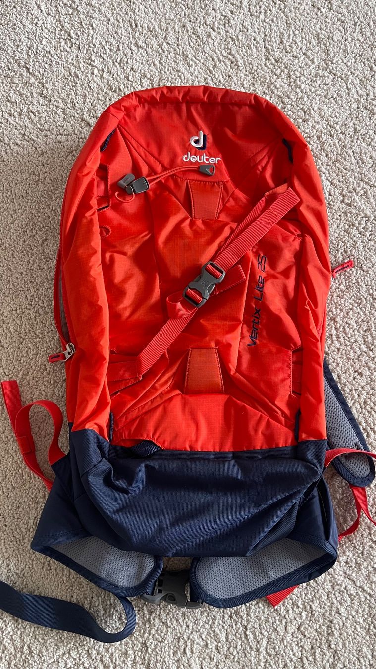 Deuter Zaini: Deuter Wanderrucksack Vertix Lite 25L – Nuovo (secondo la descrizione) da Arni AG venduto da sch_7rz9