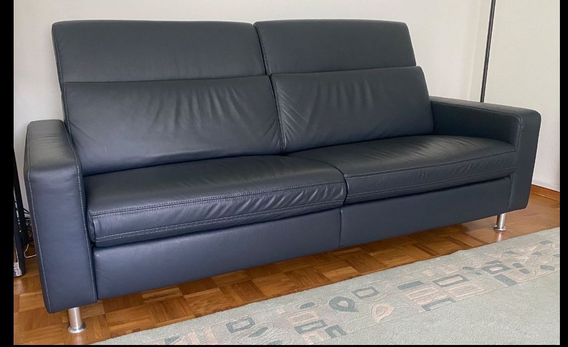 Divani: Echtleder-Sofa, 3-plätzig, mit 2 el. Relaxfunktionen – Usato da Thalwil venduto da Nifili
