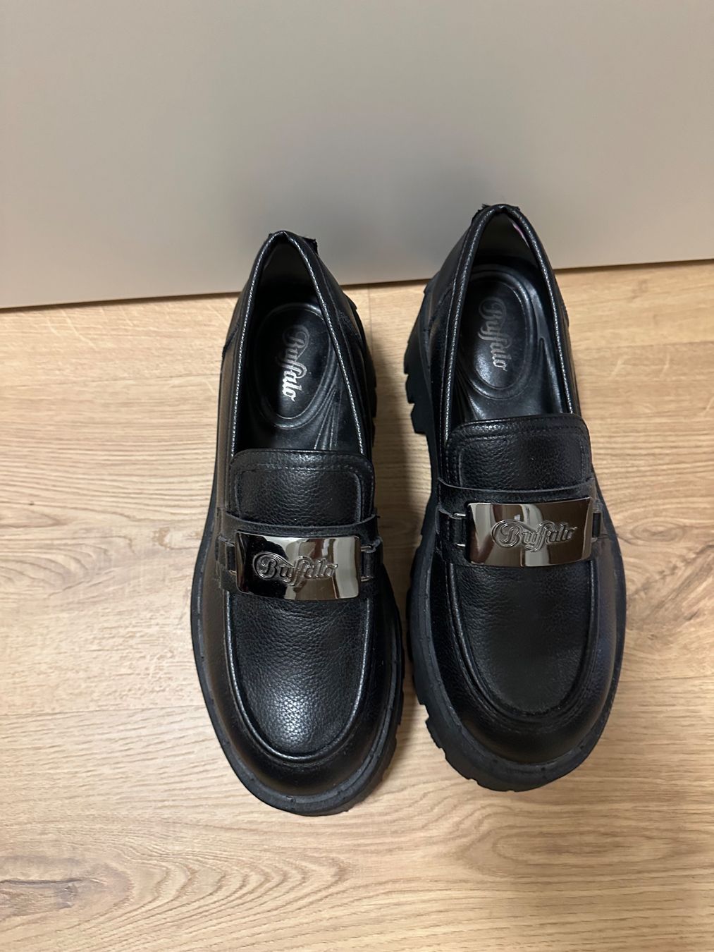 Buffalo Scarpe da donna: Buffalo Loafer Slipper Plateau – Nuovo (secondo la descrizione) da Basel venduto da zub_2szn 1