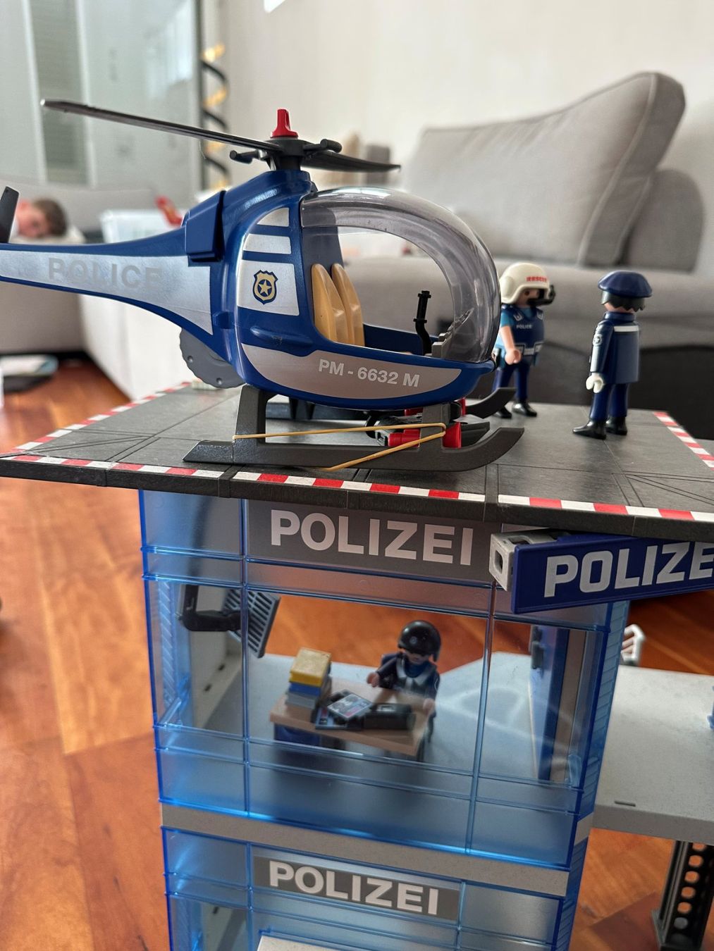 Playmobil Giocattoli: Playmobil Polizei Station mit Gefängnis – Usato da Sursee venduto da Romana6 3