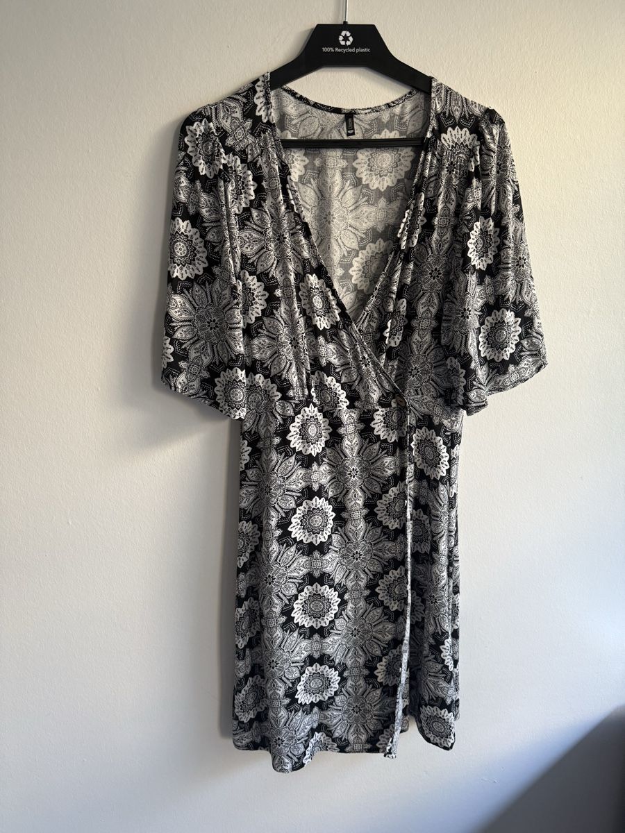 Vestiti: CHICORÉE 2 dresses (size S) – Nuovo (secondo la descrizione) da Genève venduto da fat_5zzp 9