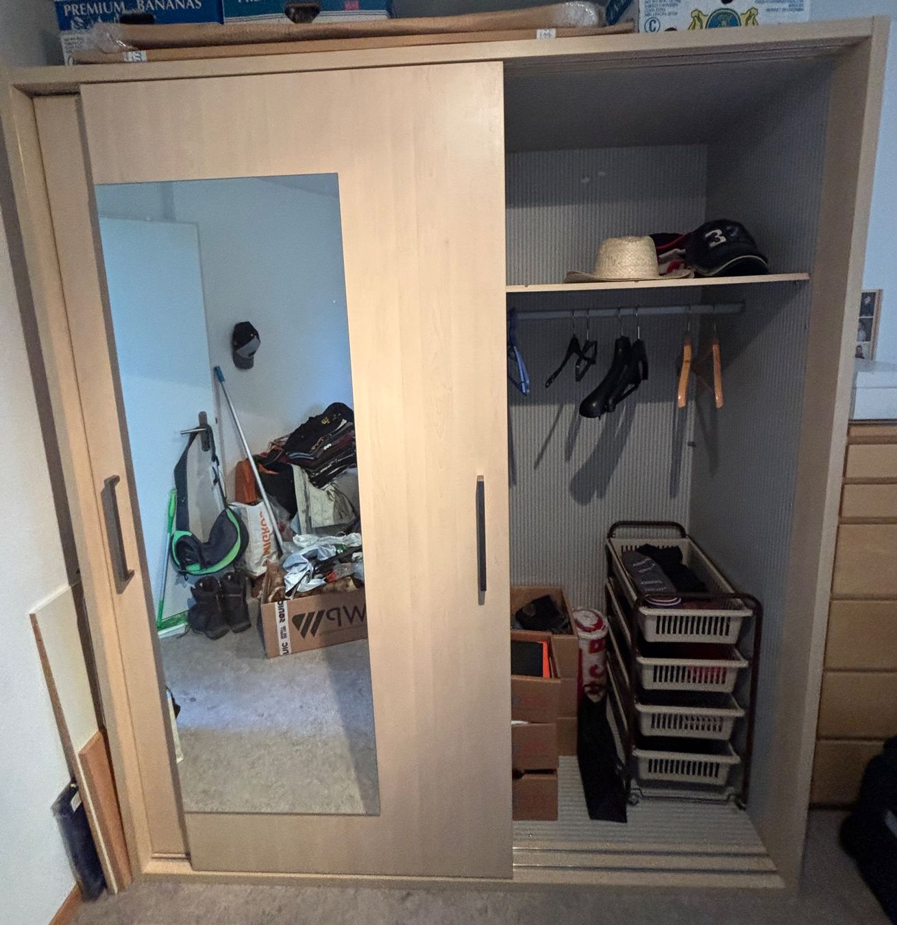Armadi: Kleiderschrank / Schiebetür – Usato da Uzwil venduto da Roger-iO 2
