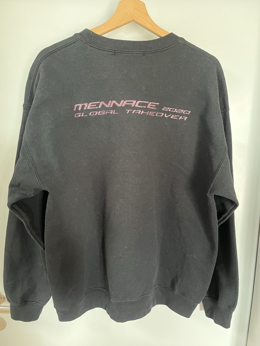 Maglioni & Felpe: Mennace Sweater Grösse M Schwarz mit Print – Usato da Frauenfeld venduto da jon_dlt7 1