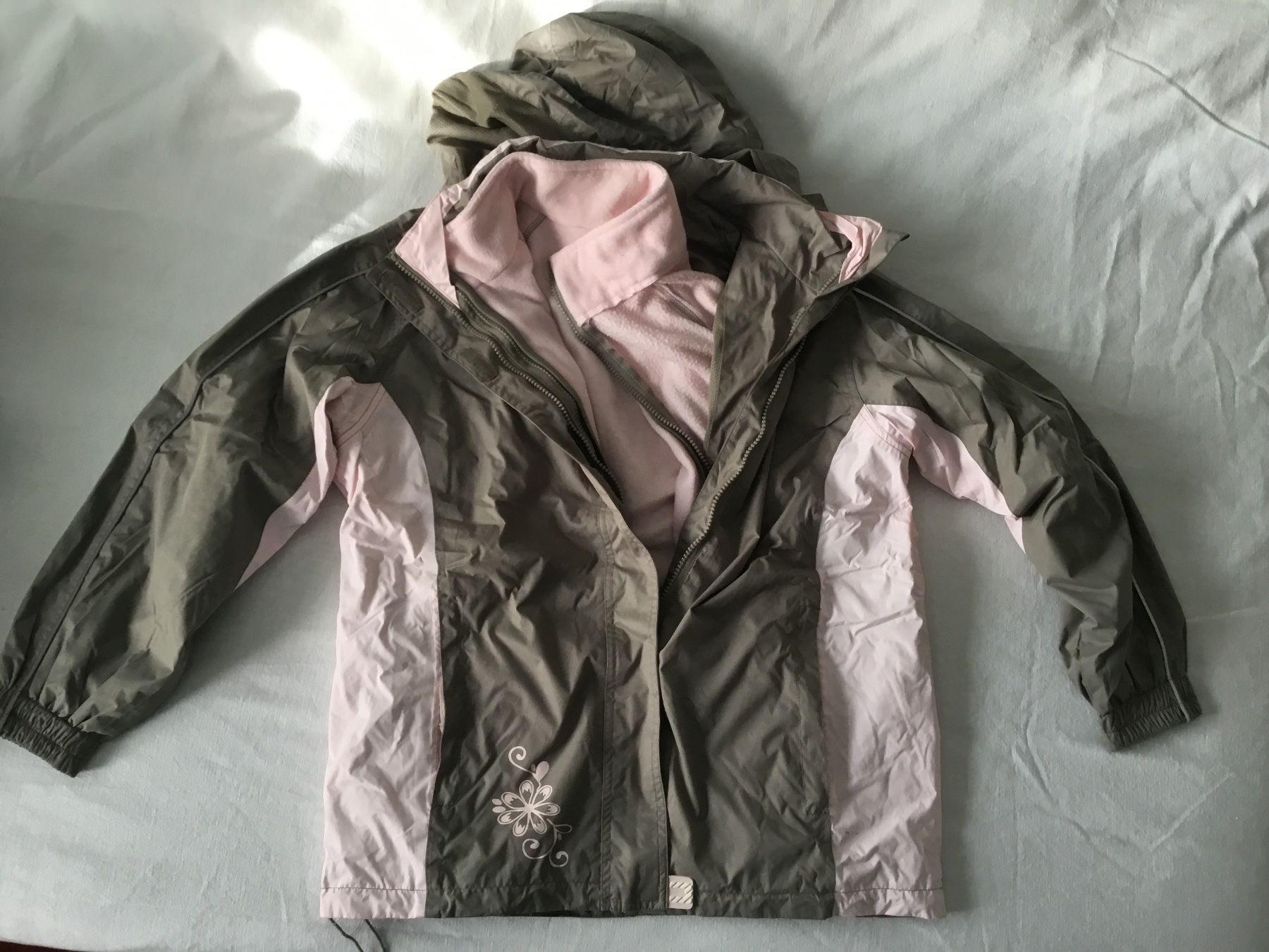 Kleiderpakete: Winter Jacke und Hose – Gebraucht aus Zürich von Sal4 1
