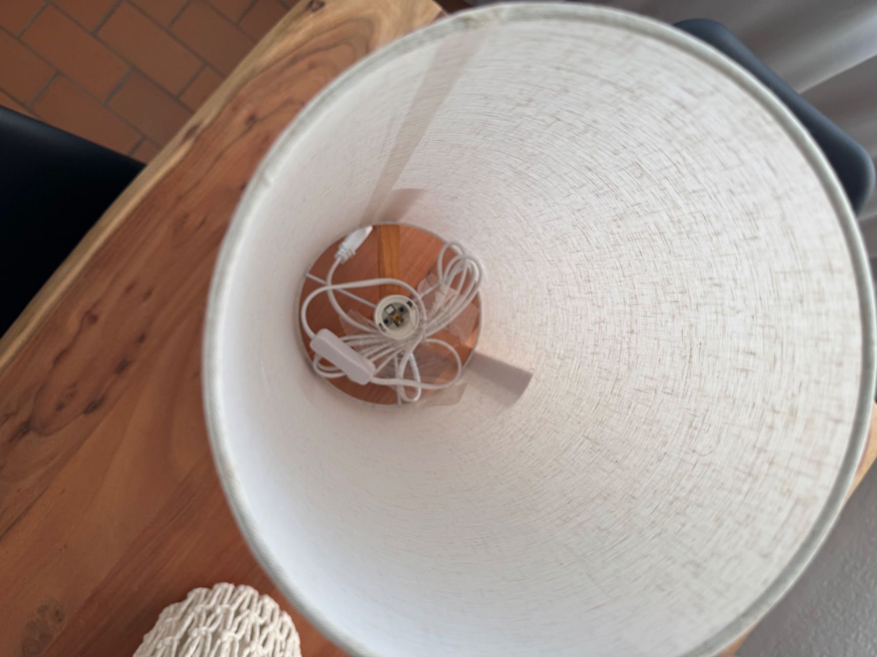 Lampade: NEU: Tischleuchte mit holz & leinentextil – Nuovo e nell'imballaggio originale da glattbrugg venduto da melisa13 3