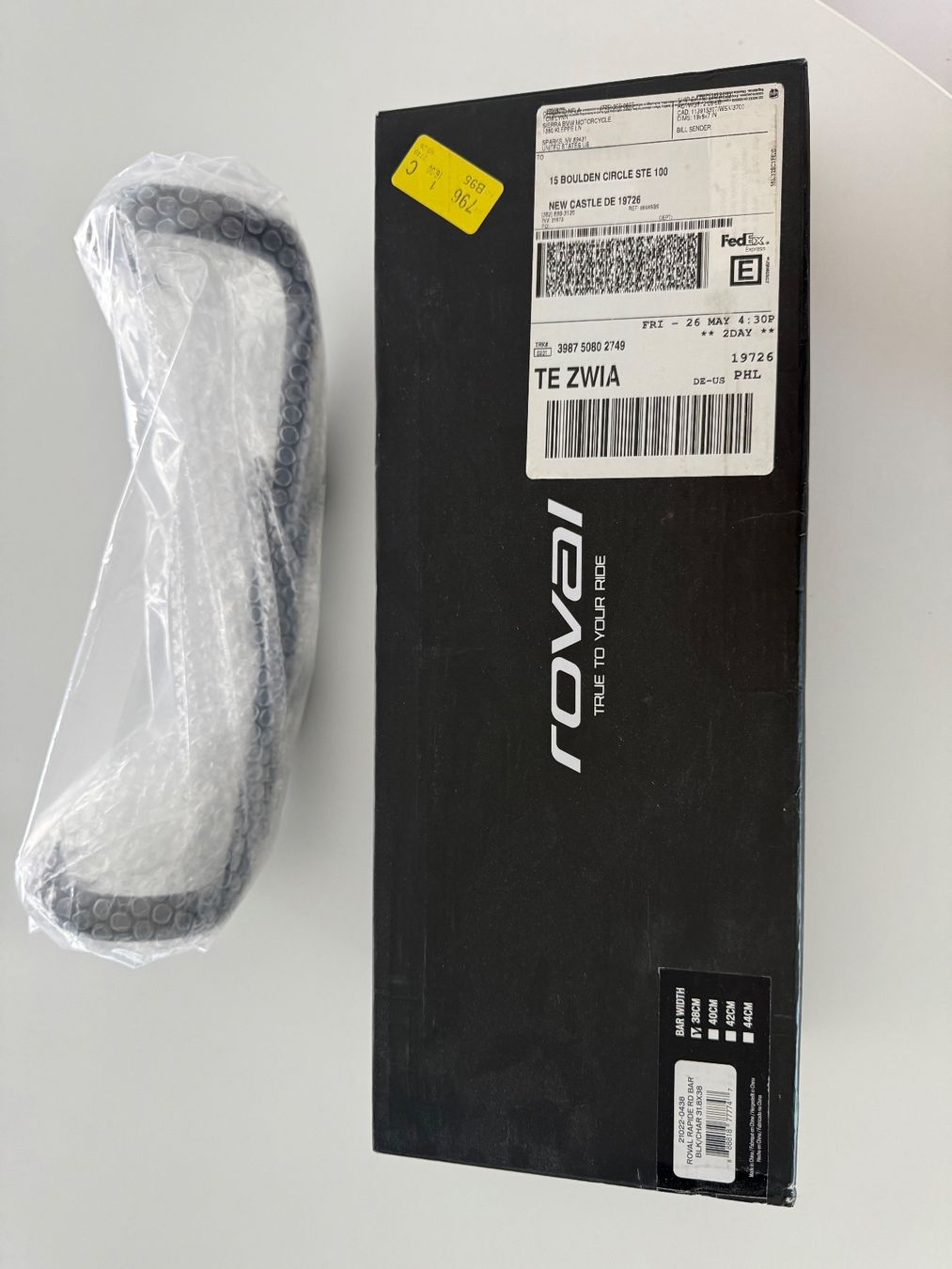 Specialized Pezzi di ricambio: Specialized Roval Rapide Handlebars carbon 38cm – Nuovo e nell'imballaggio originale da Lausanne venduto da Nat_Sha 1