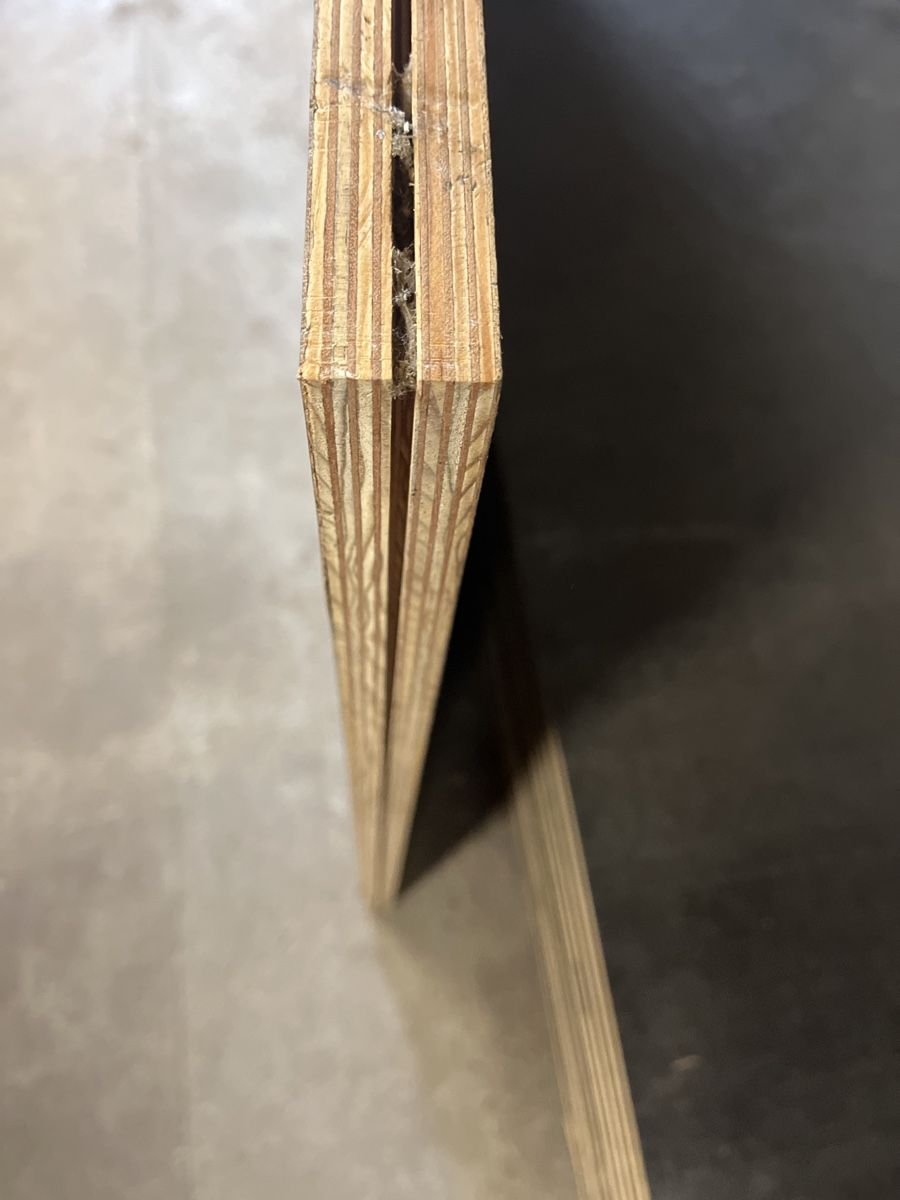 Articoli in legno: Siebdruckplatte – Usato da Rickenbach LU venduto da fla_9ft6 4