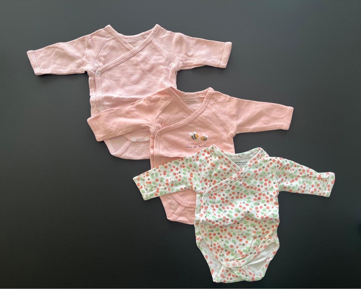 Petit Bateau Lotti & Set di vestiti: Baby clothes bundle 1 month 5 items – Usato da Wilen b. Wollerau venduto da seb_s6jm 3