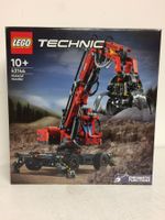 LEGO TECHNIC 42144 MATERIAL HANDLER new