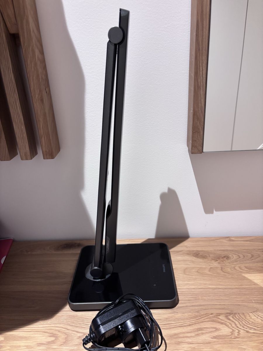 Philips Lampen: Philips LED Schreibtischlampe – Neu (gemäss Beschreibung) aus Luzern von qch_2jjy