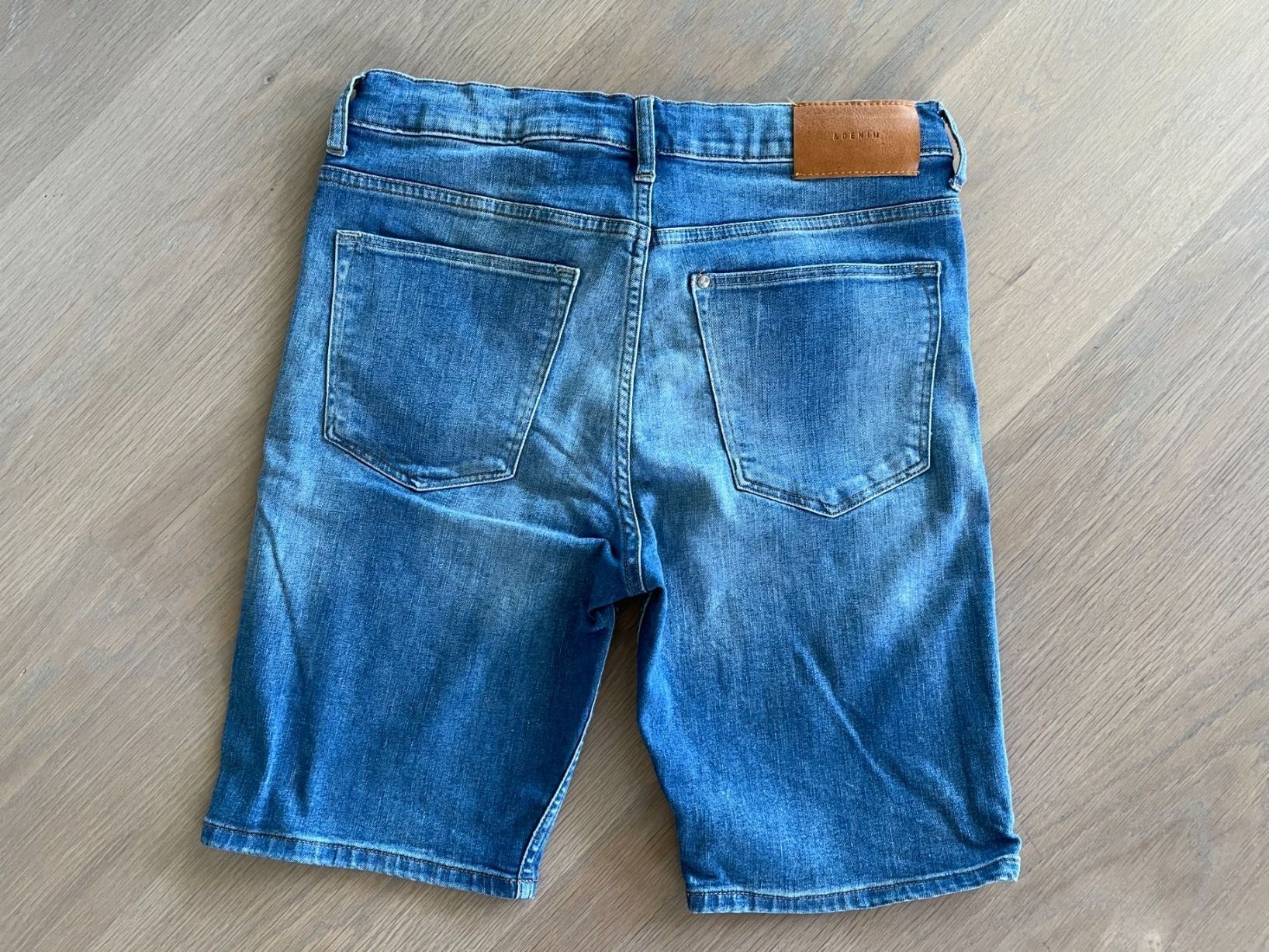H&M Pantaloni: Jeans-Shorts in Grösse 164 – Usato da Rüschlikon venduto da user999 3