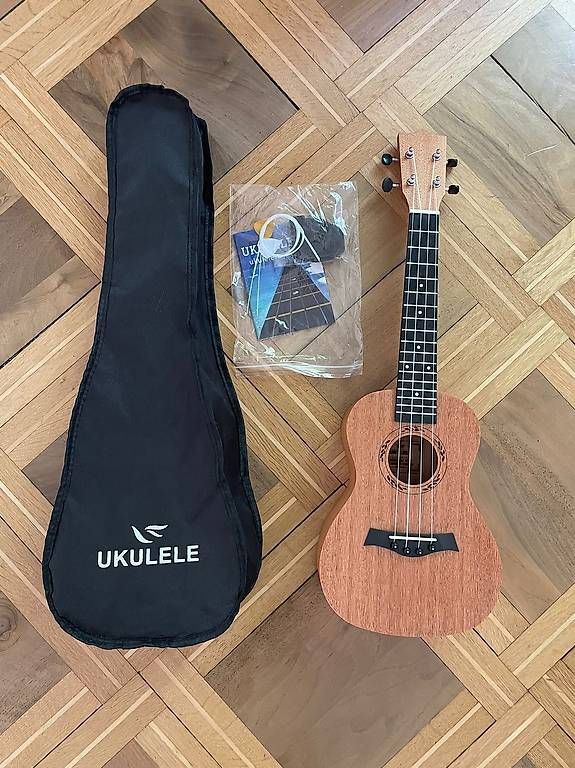 Musikinstrumente: Ukulele  – Gebraucht aus Basel von isa_sv55