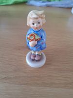 Goebel Mädchenfigur Figur Nr. 496 guter Zustand