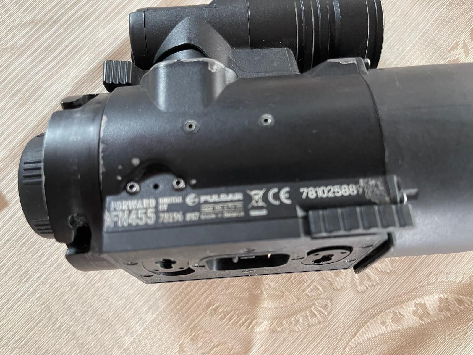 Fotocamera: Digitales Vorsatzgerät Pulsar FN455 – Usato da Neuhausen venduto da Lechasseur 2