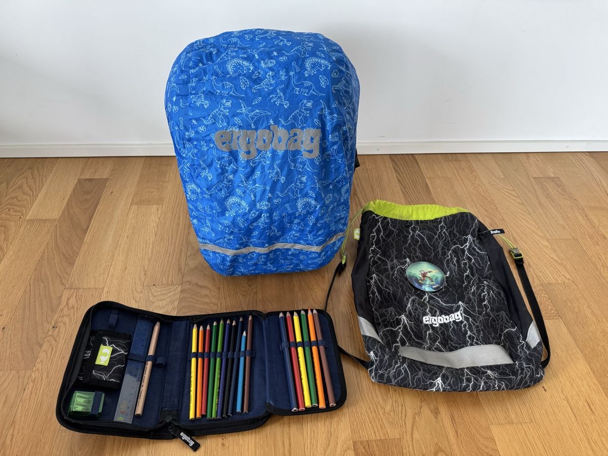 Ergobag Kindertaschen: Ergobag cubo Schulrucksack-Set Super ReflektBär – Gebraucht aus Zürich von wtpooh 3