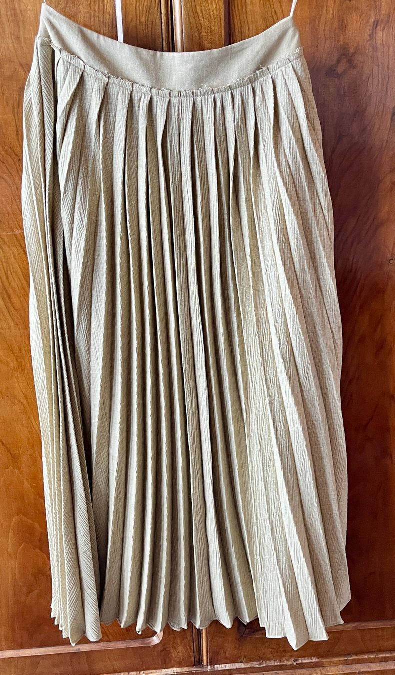 Massimo Dutti Gonne: Dutti, Rock, beige – Nuovo (secondo la descrizione) da Bern venduto da cubus01