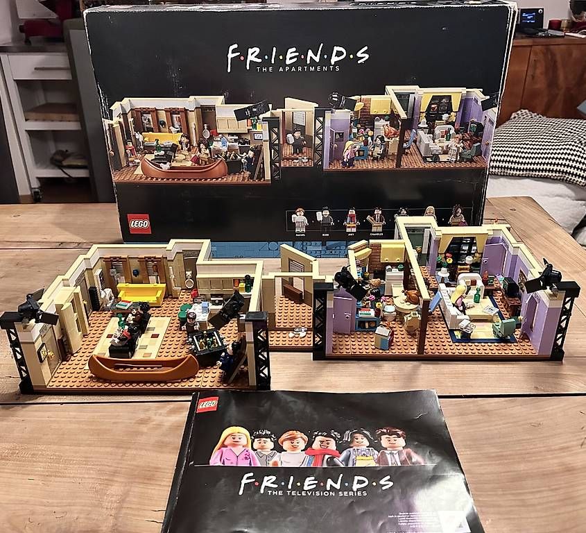 Giocattoli: Lego Friends Apartment – Usato da Zürich venduto da Emilio_1