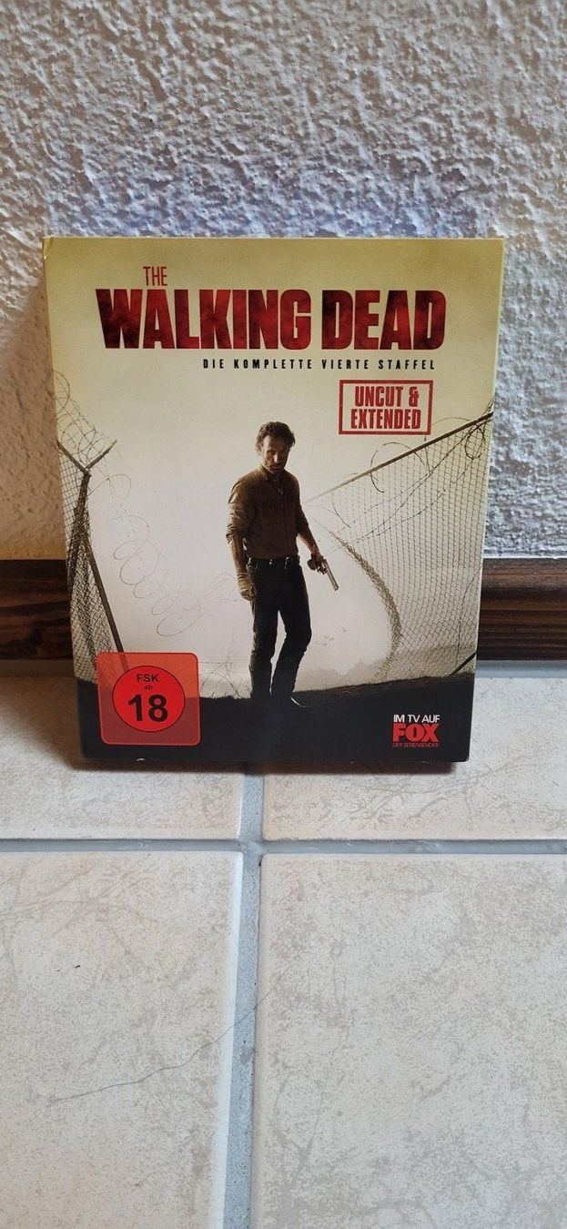 Tutti i DVDs: Blu Ray - The Walking Dead Staffel 4 – Usato da Münsingen venduto da Heroism2010