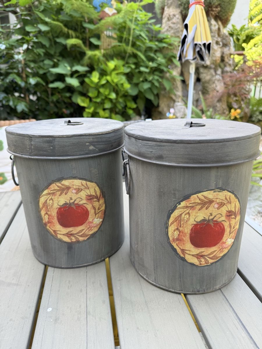 Casse di trasporto: 2 Gartenzubehör Boxen, 23cm gross – Usato da Pfäffikon ZH venduto da lenaviktoria