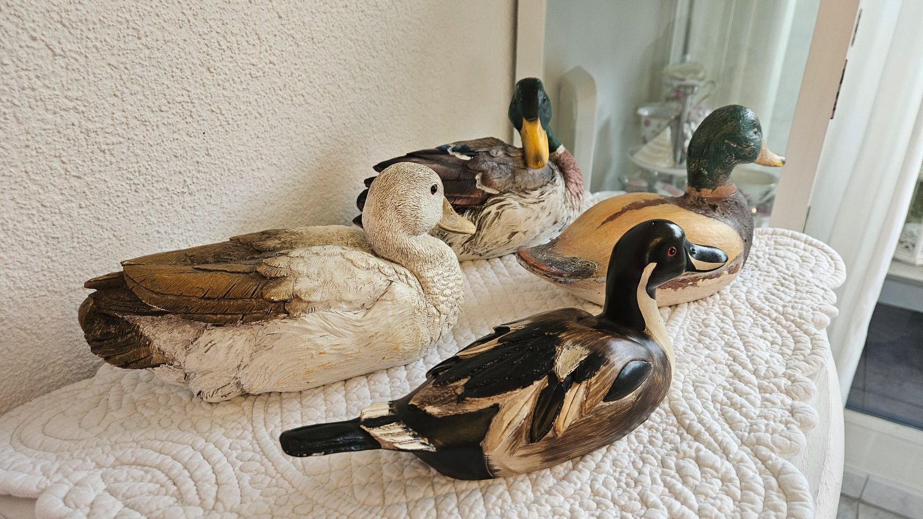 Statuette: 4 Dekorative Enten aus Kunststoff Vintage – Usato da Gossau ZH venduto da Goes05 7